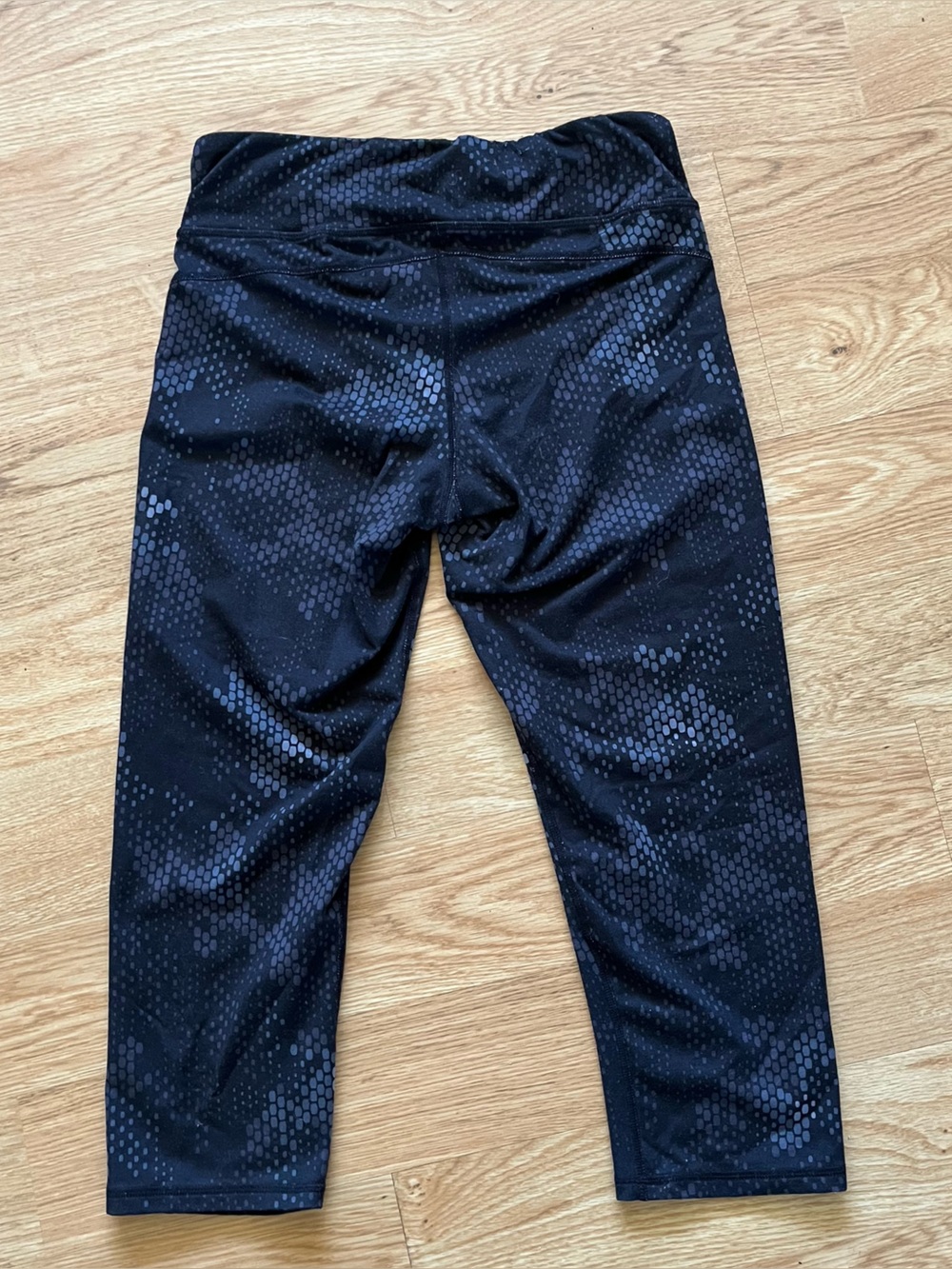 Champion C9 Snake Print Capri Workout Leggings Black Women’s Small